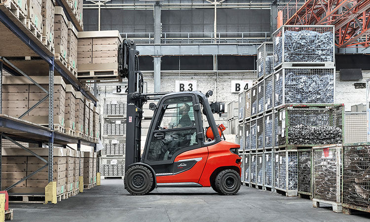 Linde forklift in warehouse