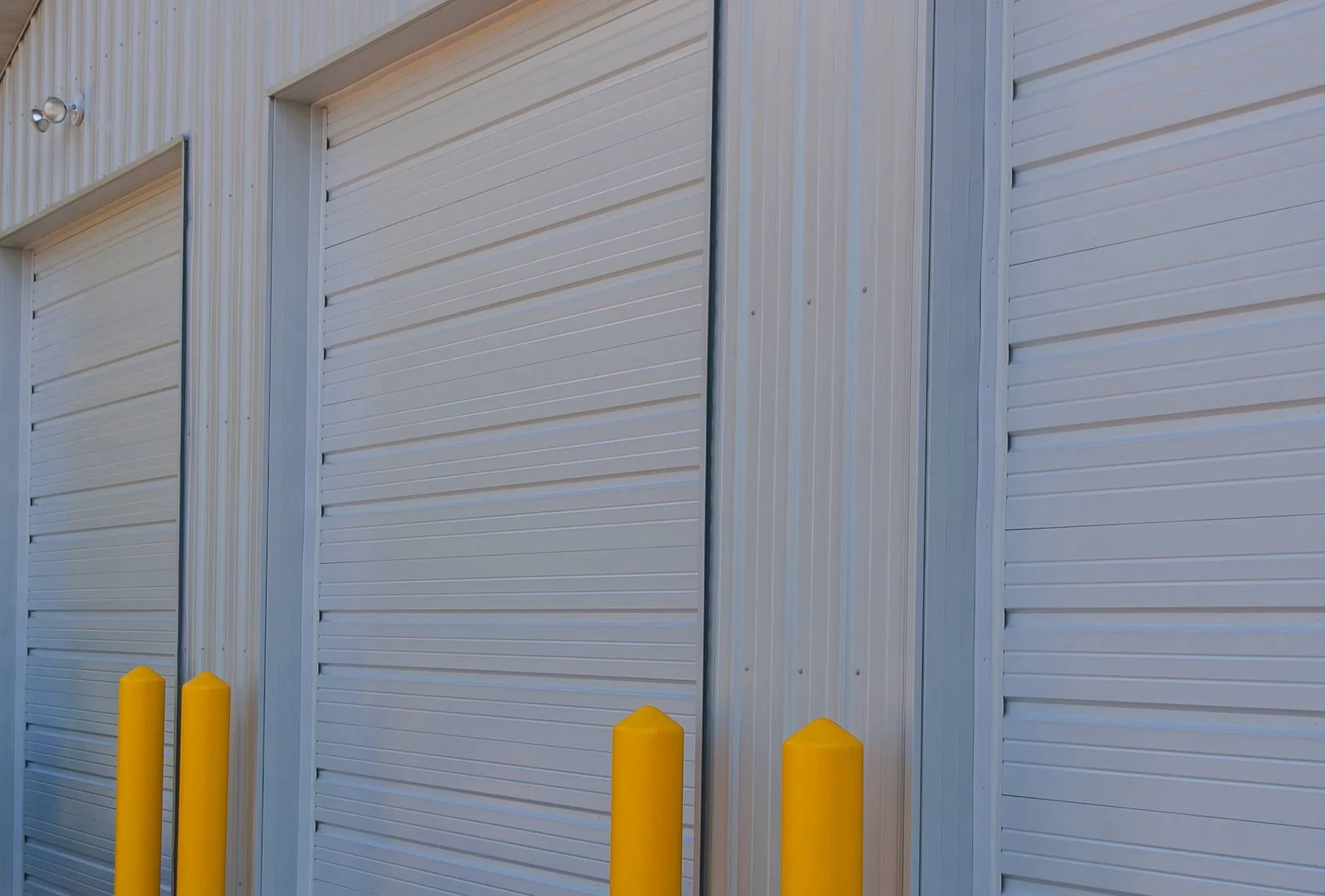 Overhead ribbed steel door