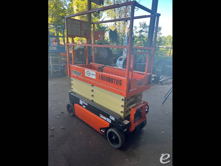 2023 JLG R1932